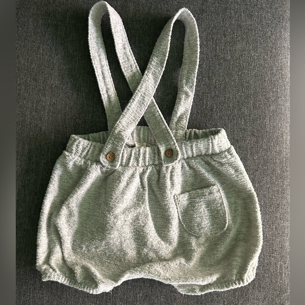 Baby Zara romper shorts with straps. Button to close
